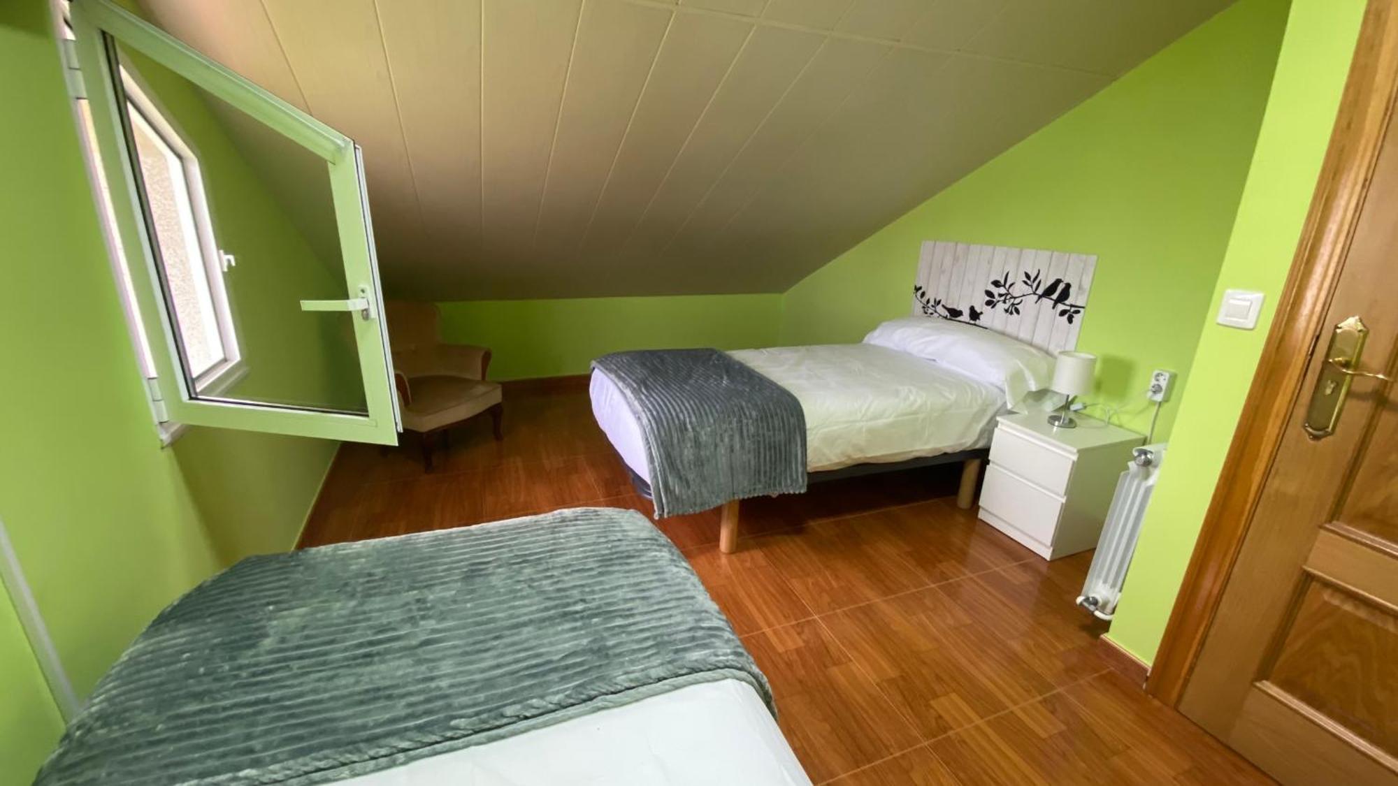 Despertar Con El Sonido De Los Pajaros Melide Bagian luar foto